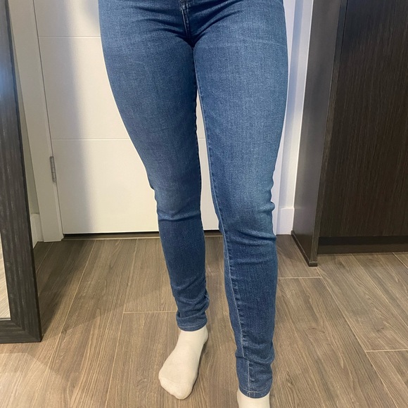 Citizens of Humanity Rocket Skinny Jeans - Picture 2 of 13